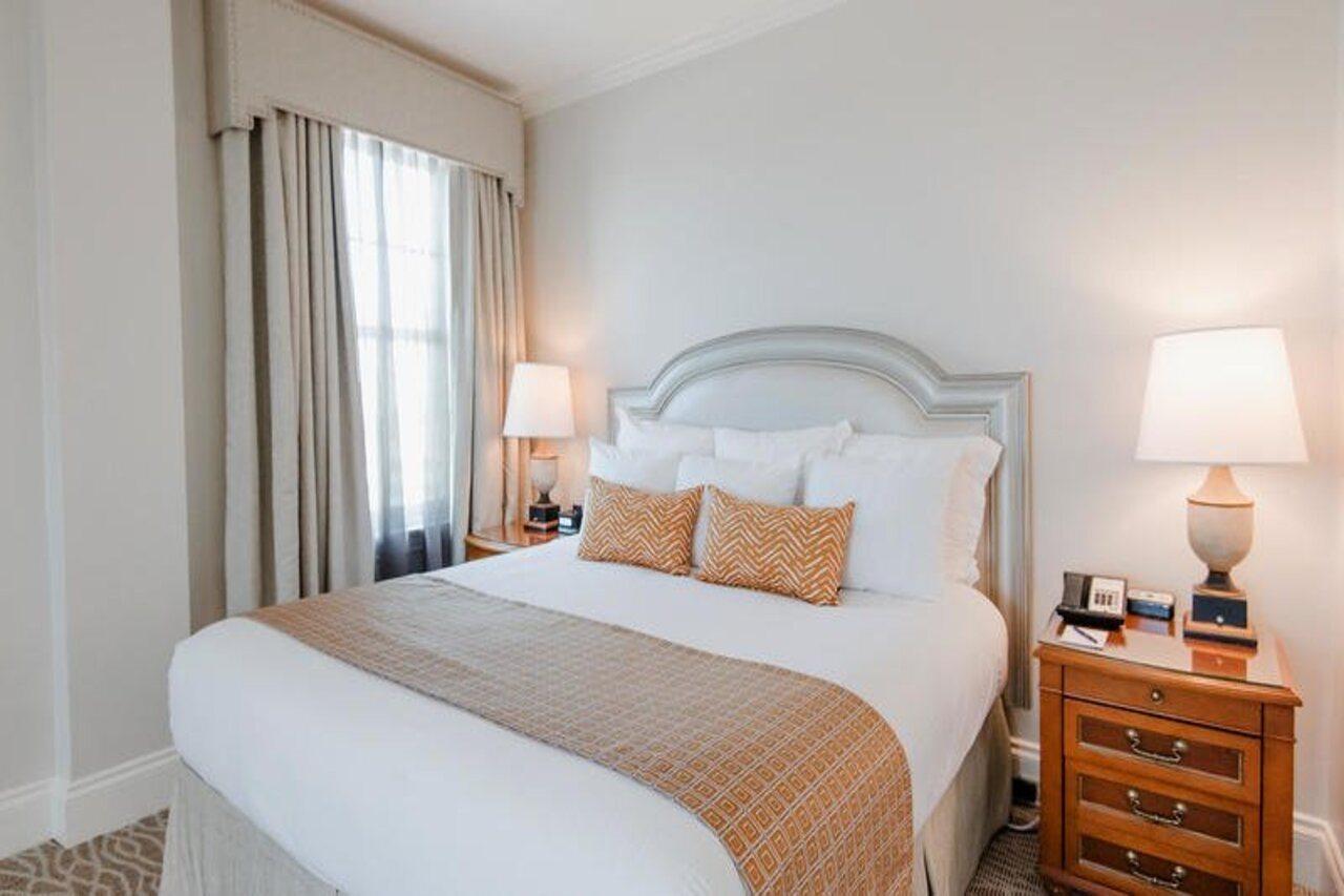 Warwick Melrose Hotel Dallas Exterior photo