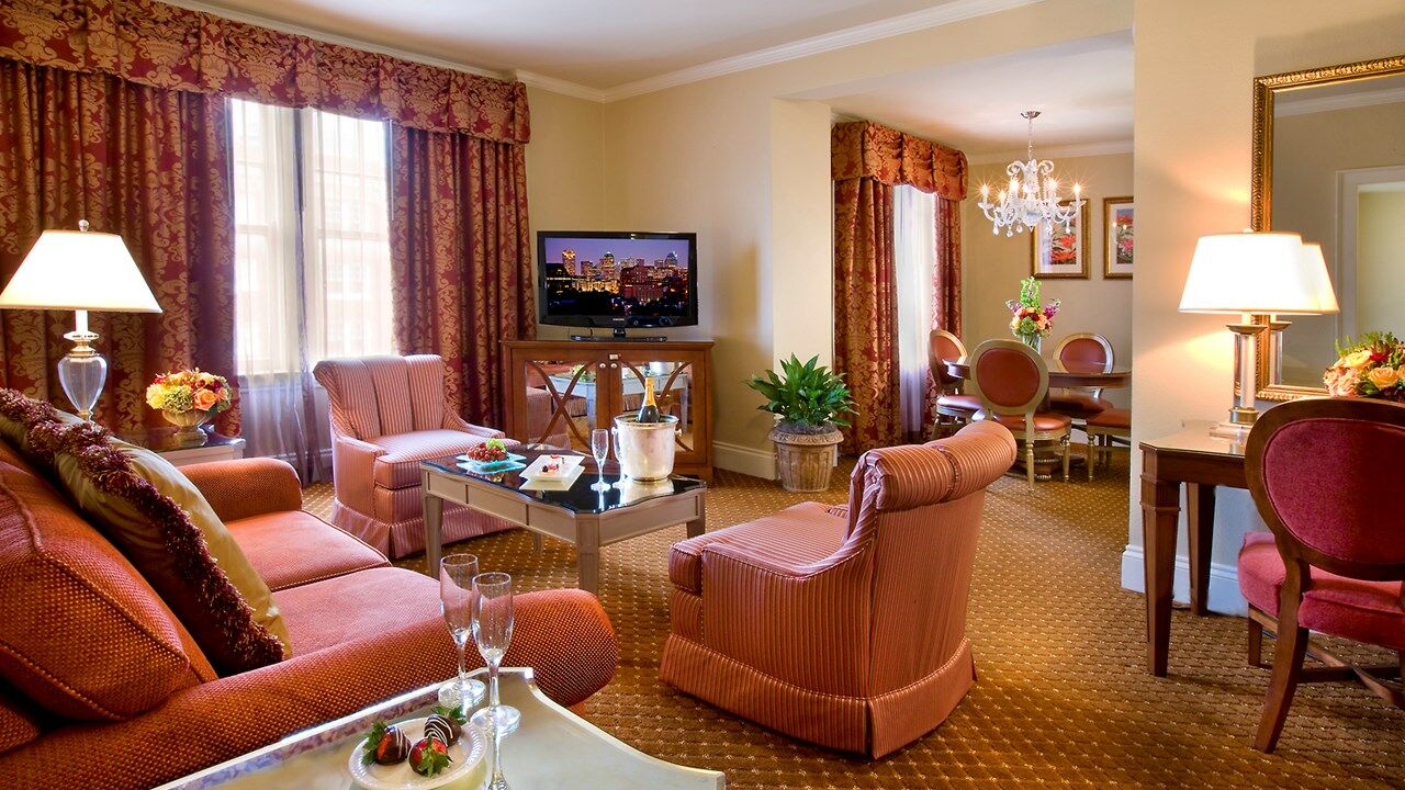 Warwick Melrose Hotel Dallas Exterior photo